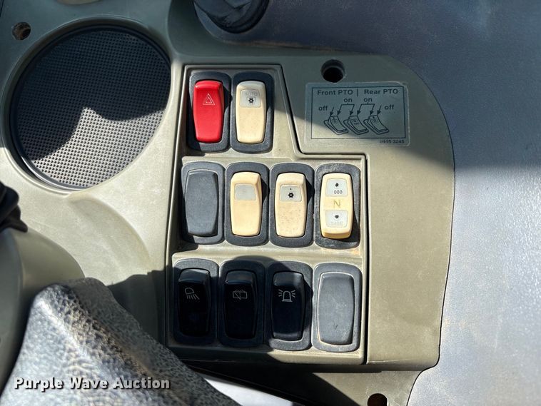 image for item EC4399 2007 Deutz-Fahr Agrotron 265 MFWD tractor