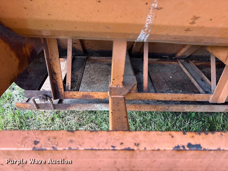 image for item EC4400 Kelly Ryan 2W-02 silage bagger