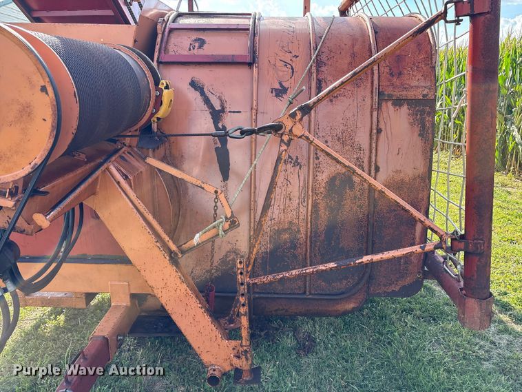 image for item EC4400 Kelly Ryan 2W-02 silage bagger