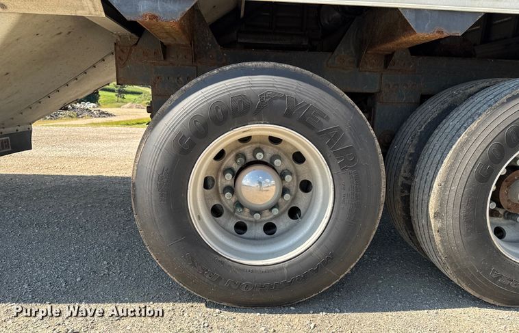 image for item ED1487 2017 Timpte Super Hopper grain trailer