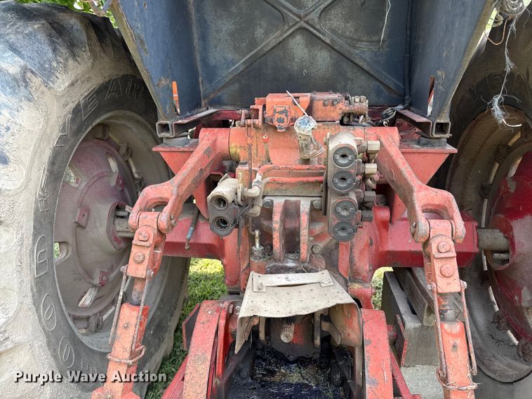 image for item ED4415 1980 International Harvester 3588 4WD tractor