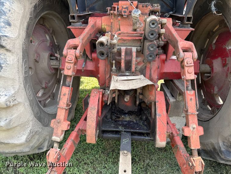 image for item ED4415 1980 International Harvester 3588 4WD tractor