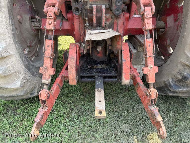 image for item ED4415 1980 International Harvester 3588 4WD tractor