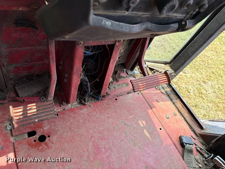 image for item ED4415 1980 International Harvester 3588 4WD tractor