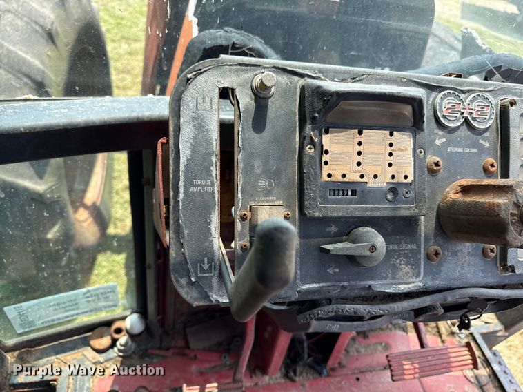 image for item ED4415 1980 International Harvester 3588 4WD tractor