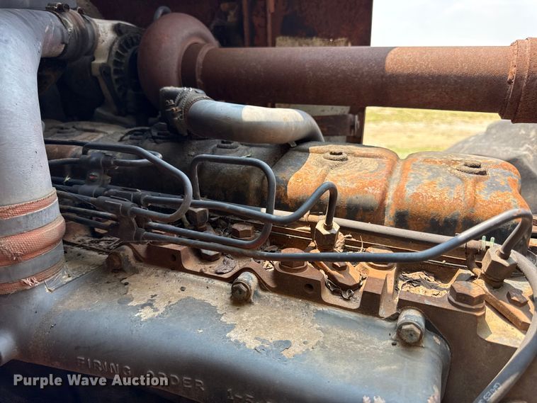 image for item ED4415 1980 International Harvester 3588 4WD tractor