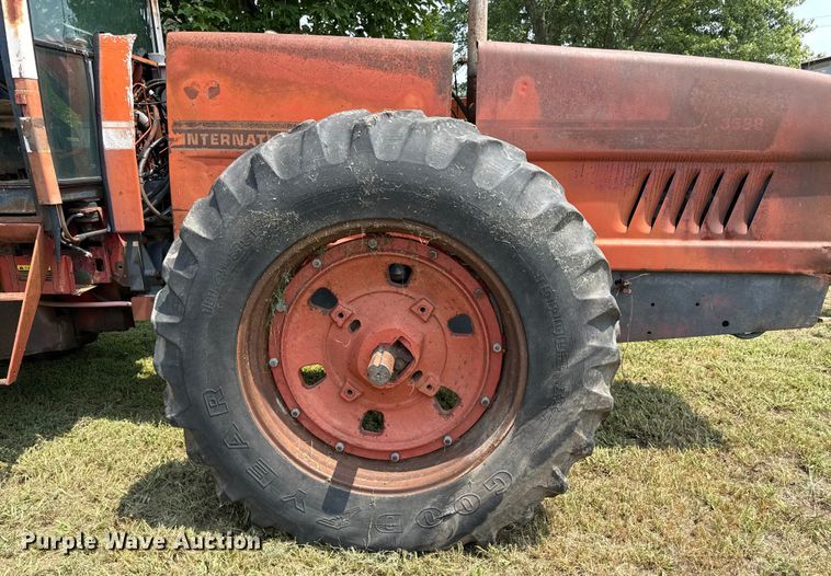 image for item ED4415 1980 International Harvester 3588 4WD tractor