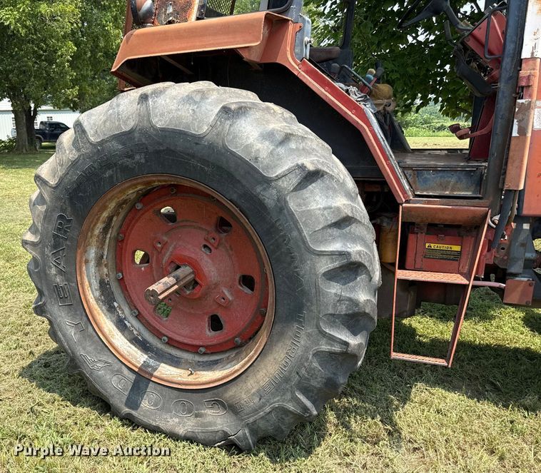 image for item ED4415 1980 International Harvester 3588 4WD tractor