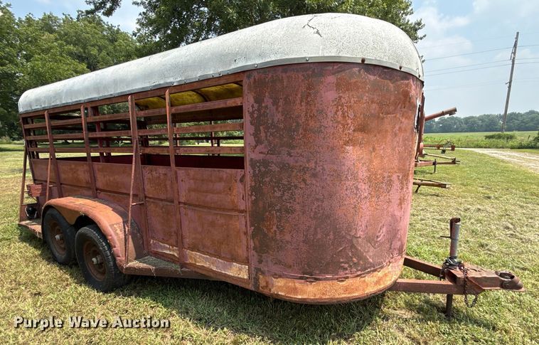 image for item ED4417 Livestock trailer