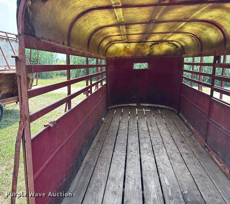 image for item ED4417 Livestock trailer