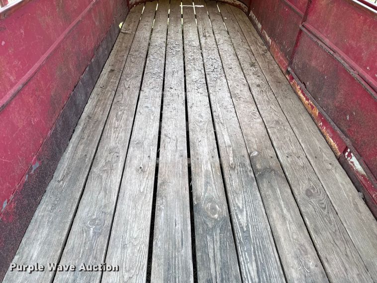image for item ED4417 Livestock trailer