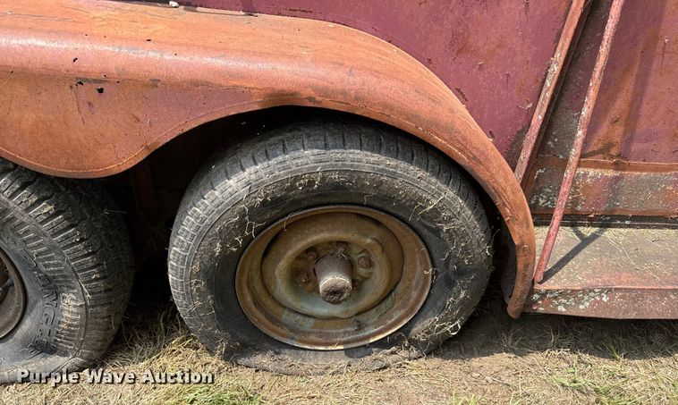 image for item ED4417 Livestock trailer