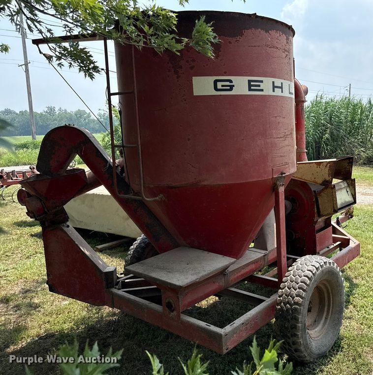 image for item ED4419 Gehl 65MX feed grinder/mixer