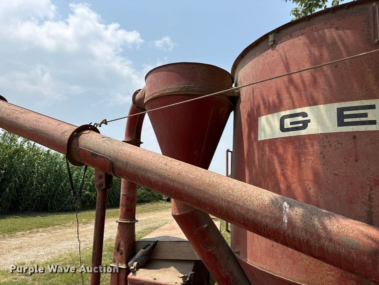 image for item ED4419 Gehl 65MX feed grinder/mixer