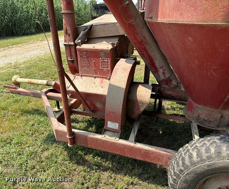 image for item ED4419 Gehl 65MX feed grinder/mixer