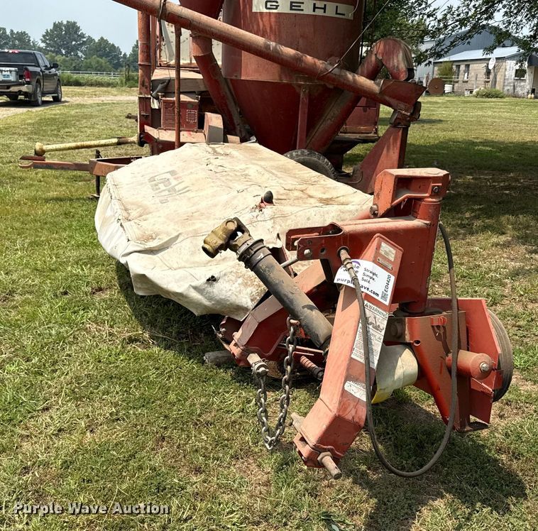 image for item ED4420 Gehl DM1165 disc mower