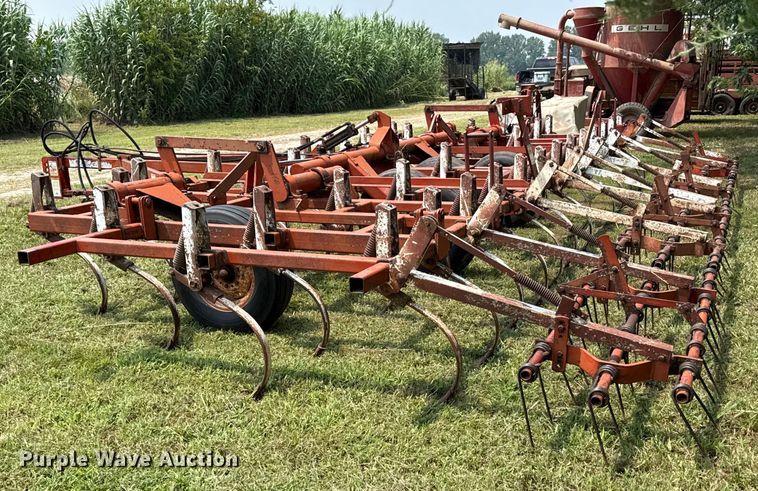 image for item ED4421 Wil-Rich field cultivator