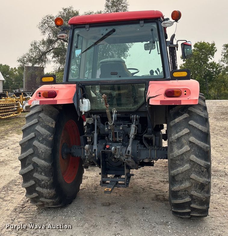 image for item EE4002 2007 Kubota M108X MFWD tractor