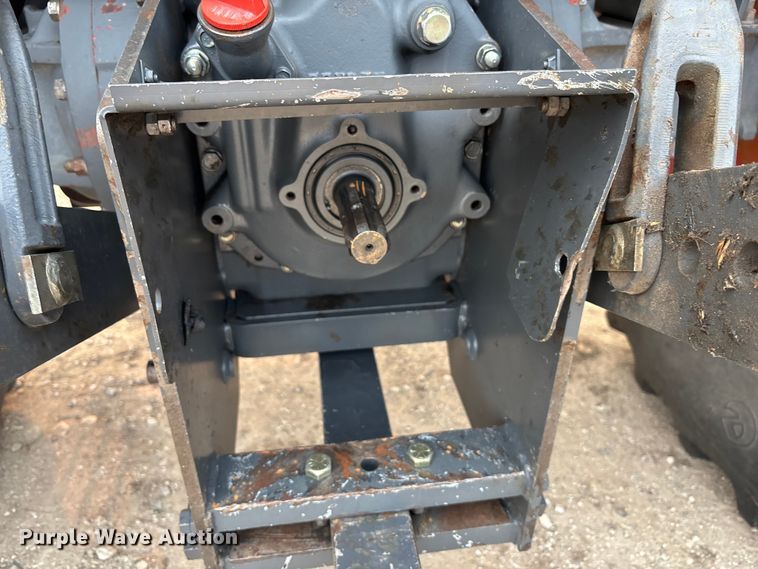 image for item EE4002 2007 Kubota M108X MFWD tractor