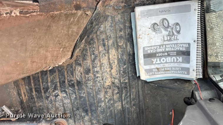 image for item EE4002 2007 Kubota M108X MFWD tractor