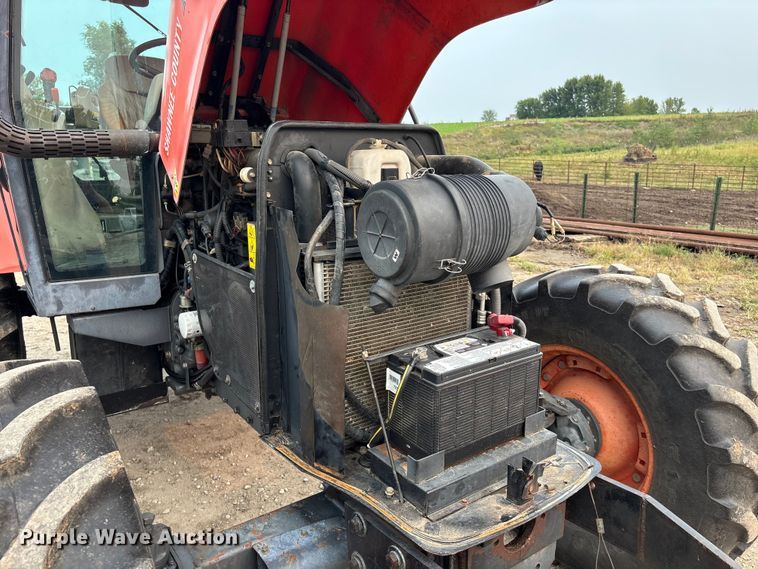 image for item EE4002 2007 Kubota M108X MFWD tractor