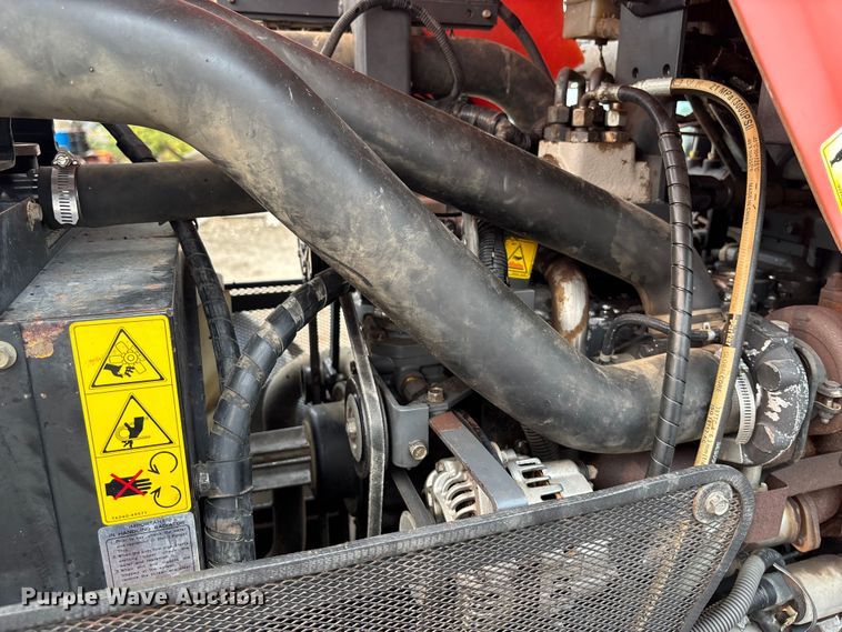 image for item EE4002 2007 Kubota M108X MFWD tractor