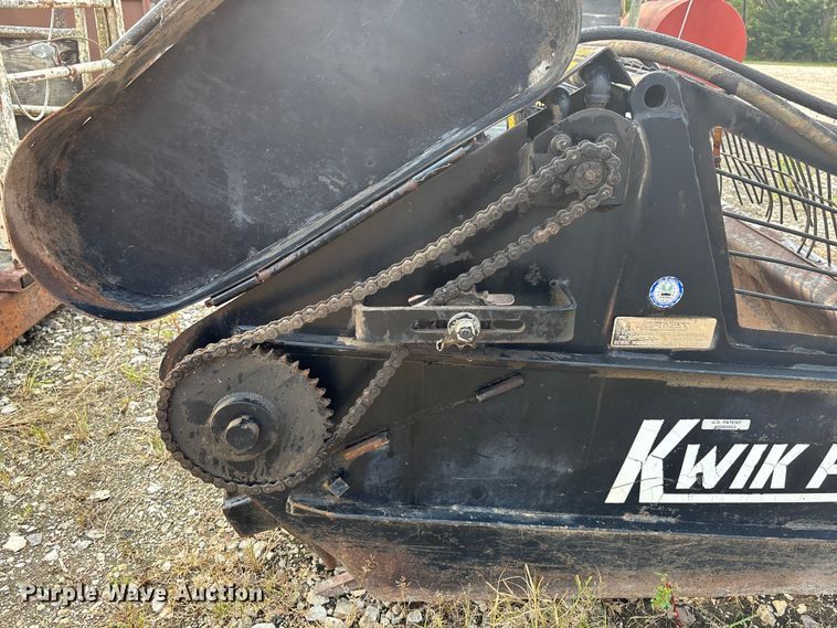 image for item EE4004 Loftness Kwik Pik 600 skid steer rock bucket