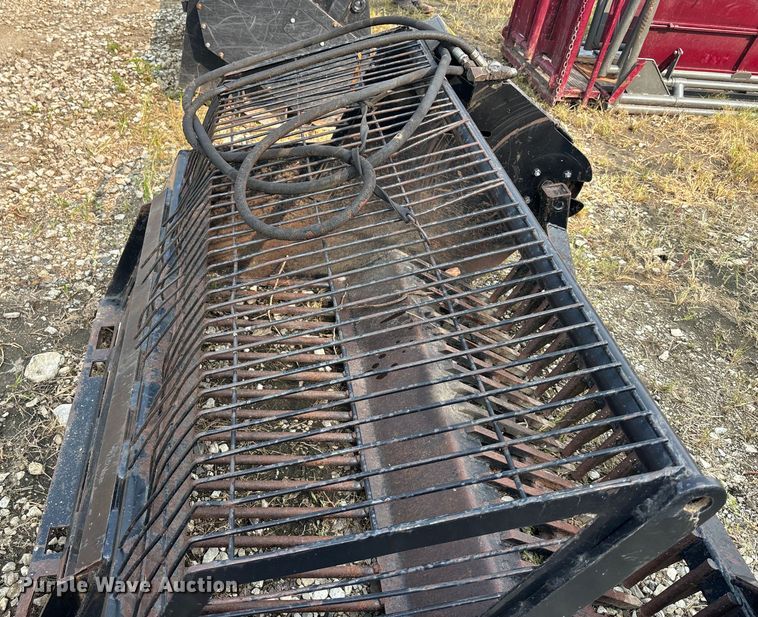 image for item EE4004 Loftness Kwik Pik 600 skid steer rock bucket