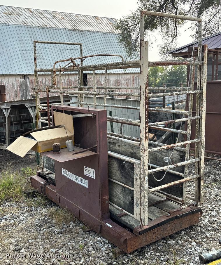 image for item EE4007 Paul Livestock Scale 24 2400 livestock scale