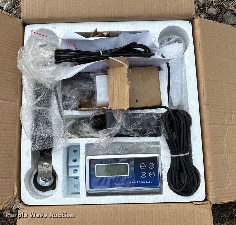 image for item EE4007 Paul Livestock Scale 24 2400 livestock scale