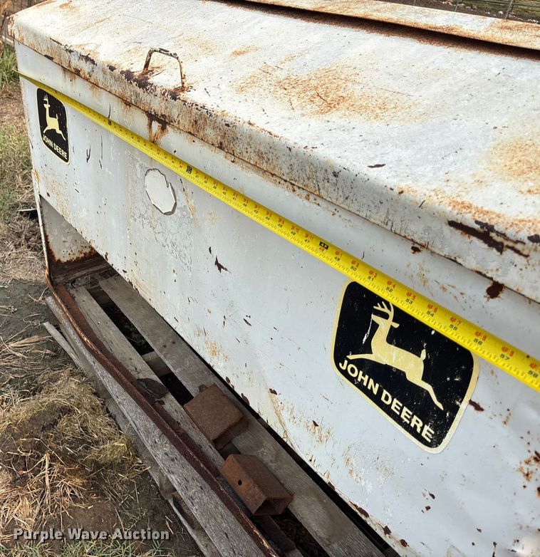 image for item EE4010 Bar-Six cake feeder