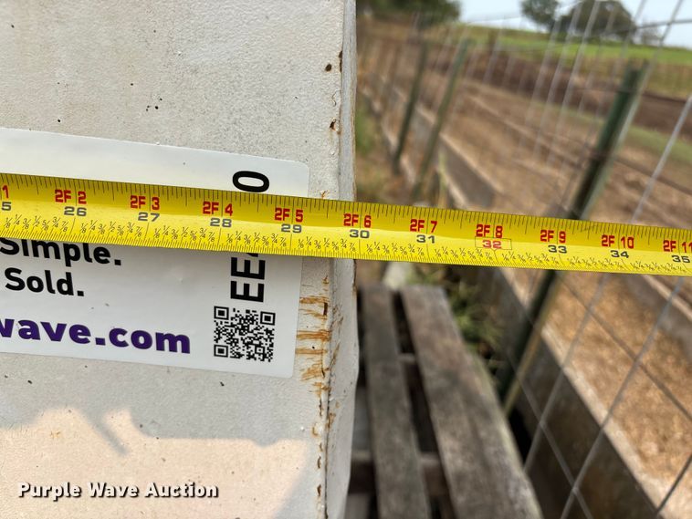 image for item EE4010 Bar-Six cake feeder