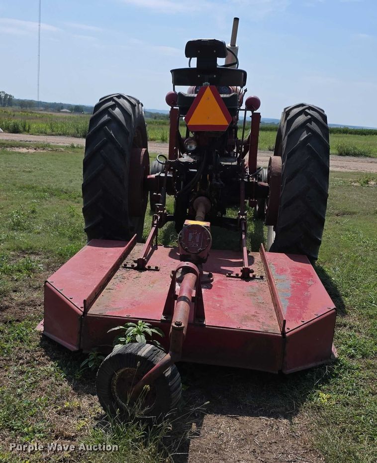image for item EF3795 1960 Farmall 460 tractor