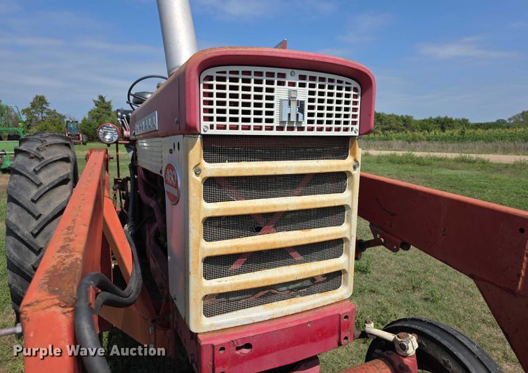 image for item EF3795 1960 Farmall 460 tractor