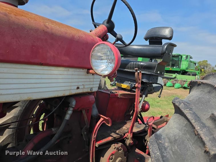 image for item EF3795 1960 Farmall 460 tractor