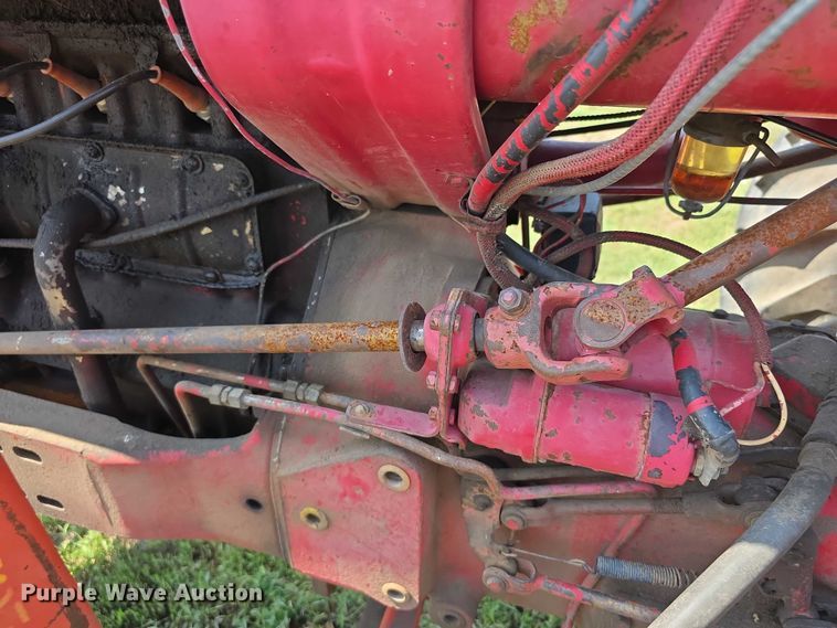 image for item EF3795 1960 Farmall 460 tractor