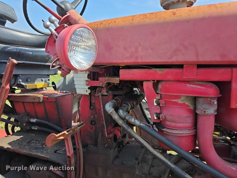 image for item EF3795 1960 Farmall 460 tractor