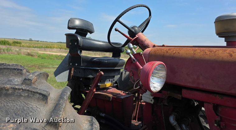 image for item EF3795 1960 Farmall 460 tractor