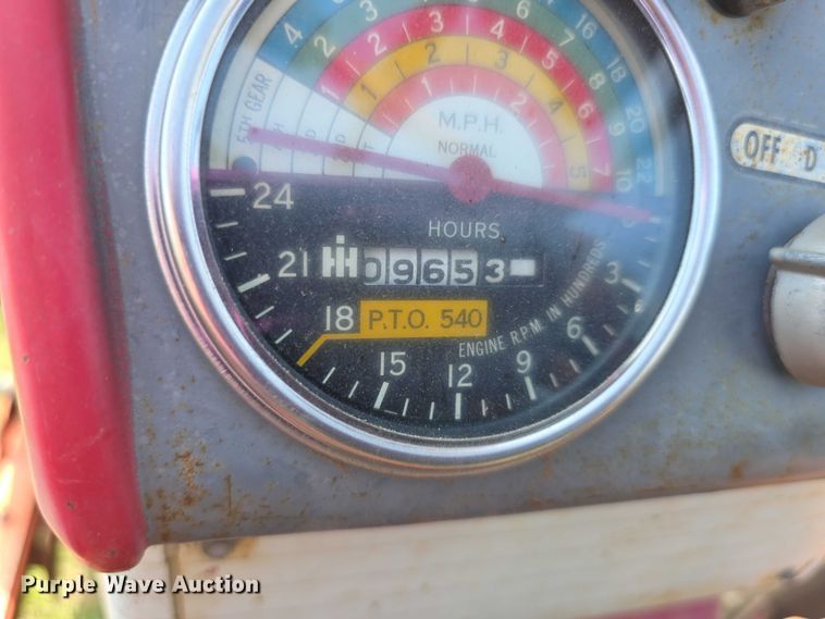 image for item EF3795 1960 Farmall 460 tractor