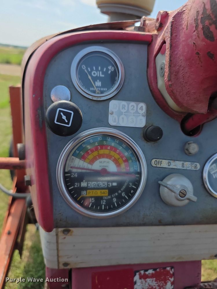 image for item EF3795 1960 Farmall 460 tractor