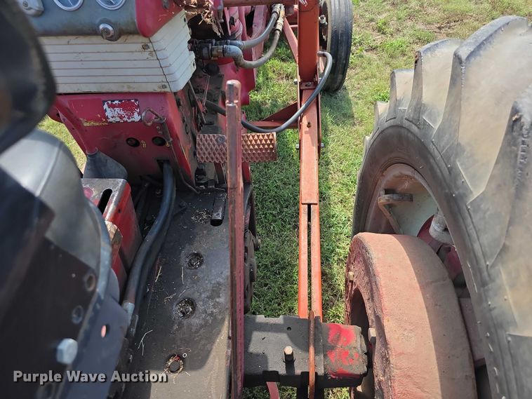 image for item EF3795 1960 Farmall 460 tractor