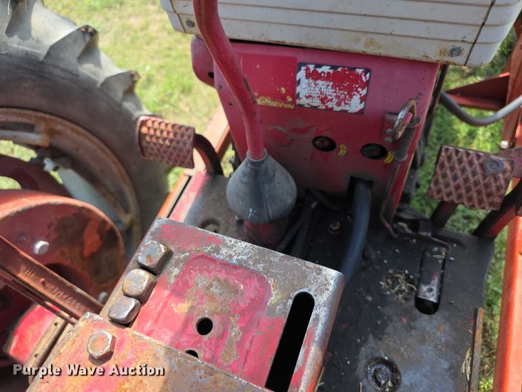 image for item EF3795 1960 Farmall 460 tractor