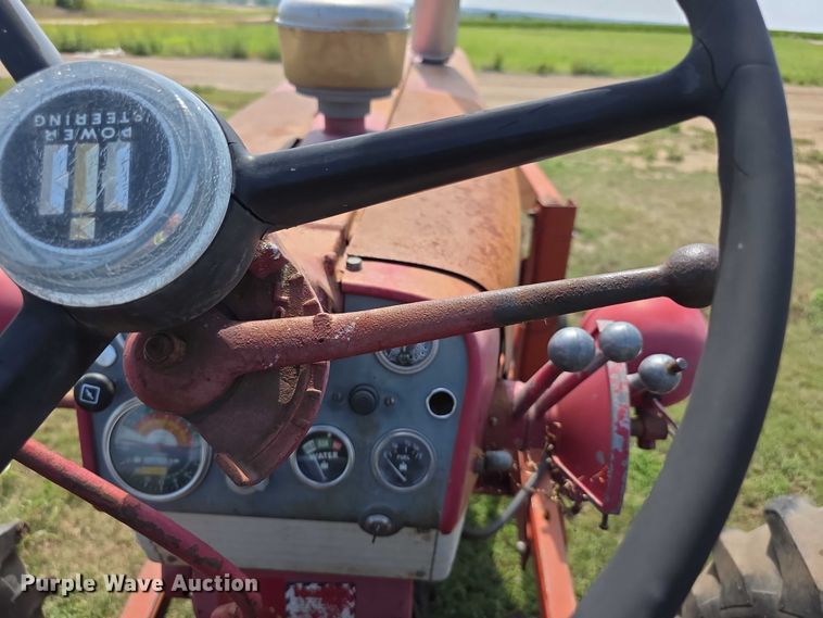 image for item EF3795 1960 Farmall 460 tractor