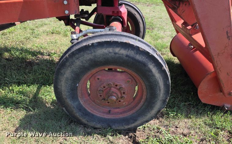 image for item EF3795 1960 Farmall 460 tractor
