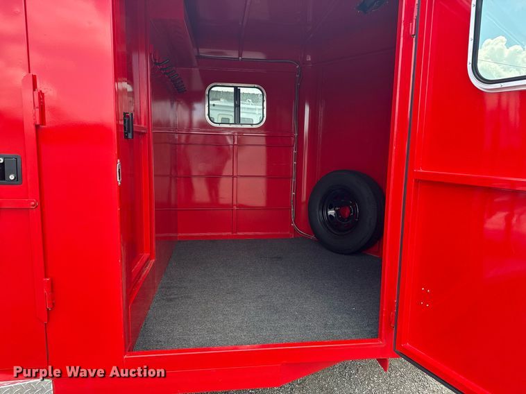 image for item EG6001 2023 Jackson Mfg livestock trailer