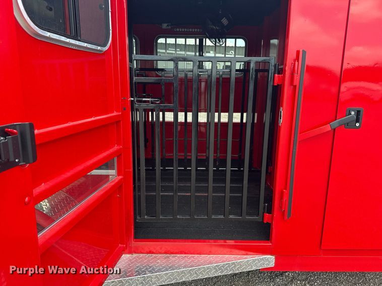 image for item EG6001 2023 Jackson Mfg livestock trailer