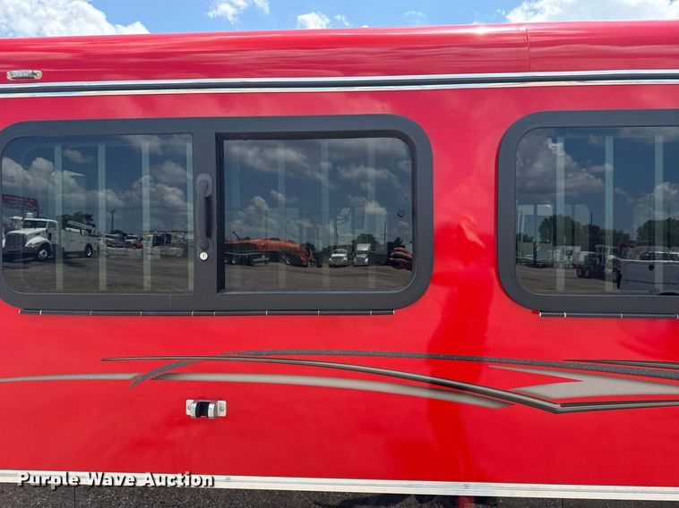 image for item EG6001 2023 Jackson Mfg livestock trailer