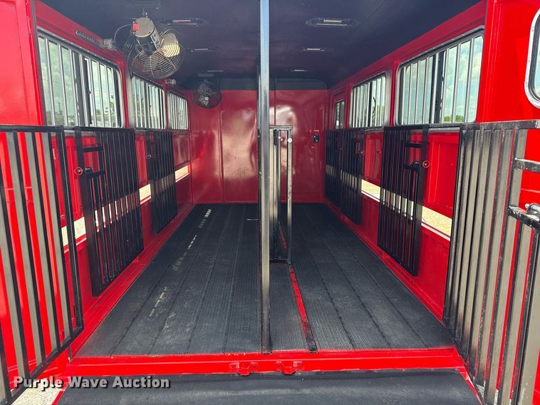 image for item EG6001 2023 Jackson Mfg livestock trailer