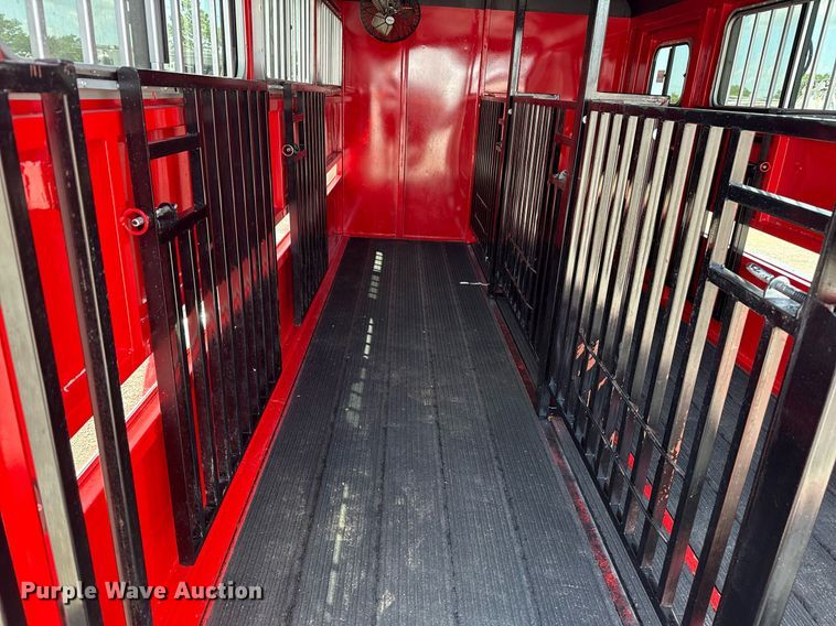 image for item EG6001 2023 Jackson Mfg livestock trailer