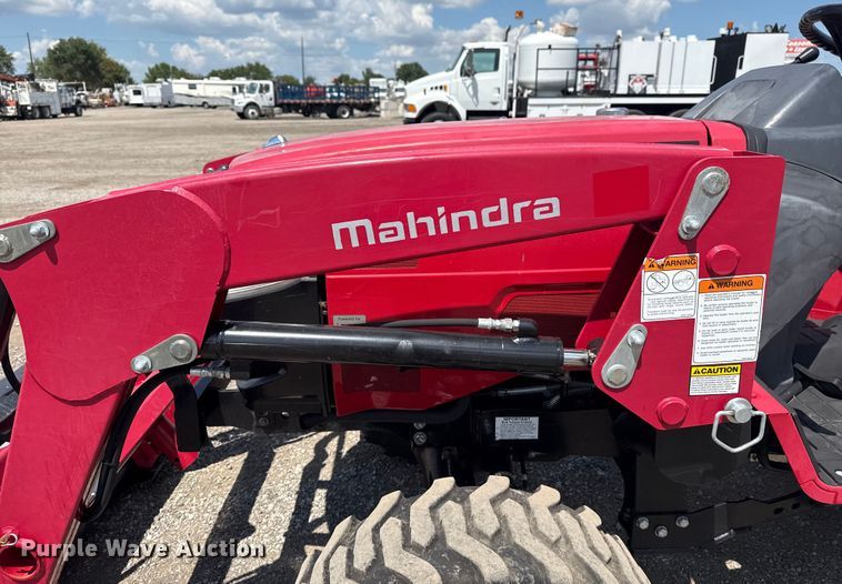 image for item EG6167 2017 Mahindra 1626H MFWD tractor